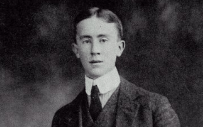 Scriitorul J.R.R. Tolkien, în tinereţe