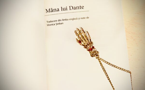 Mâna lui Dante 1