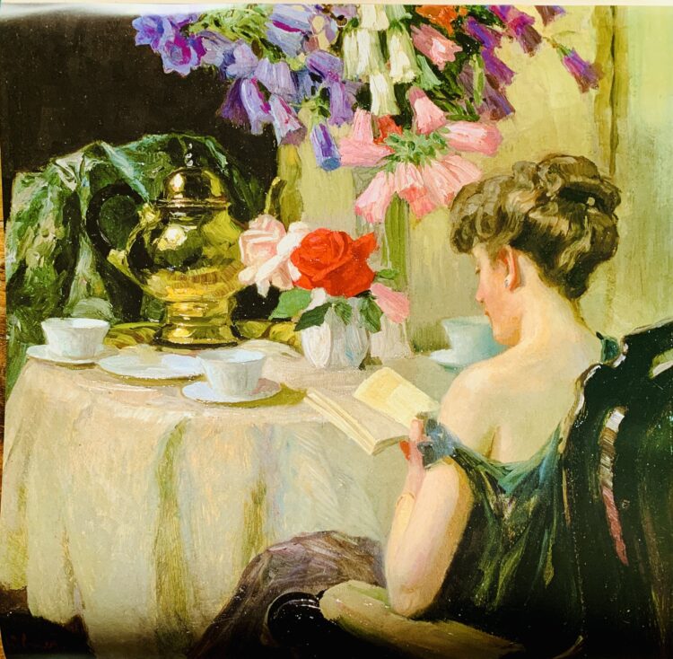 Pictura Tea Time de Robert Emil Stübner în stil impresionat reprezentând o femeie care citește la masa de ceai
